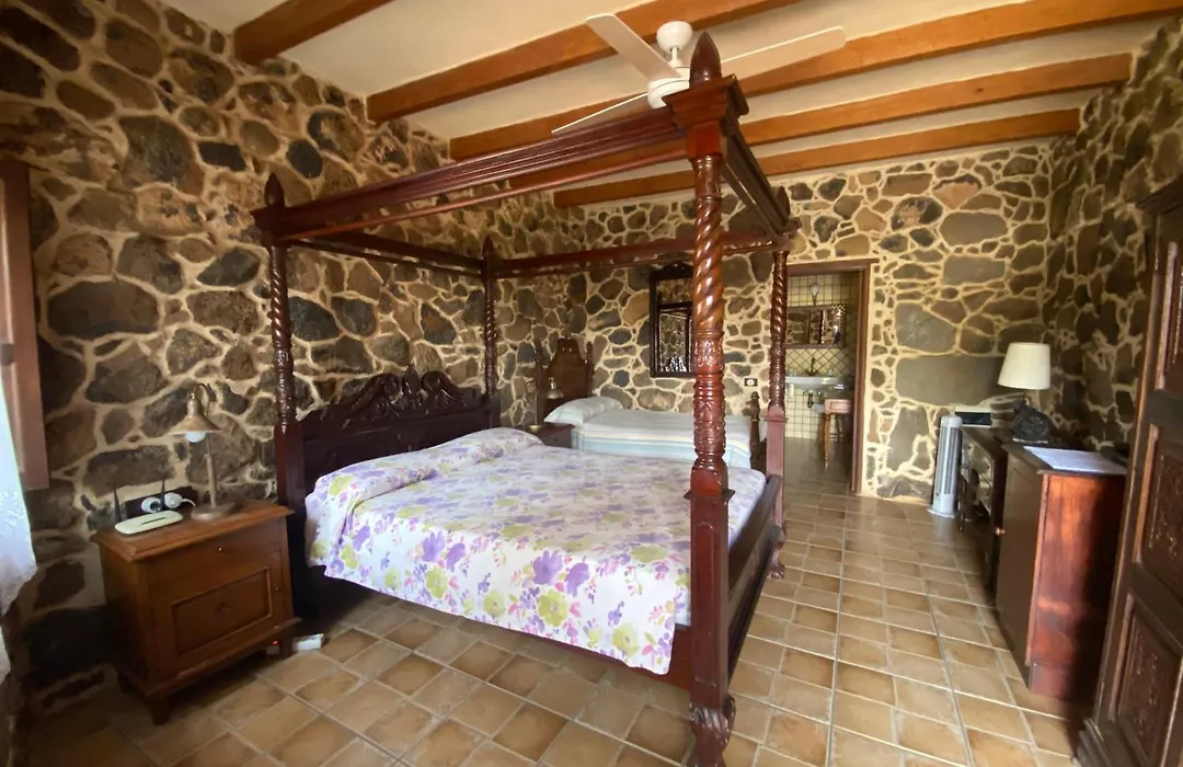 Hotel Rural Restaurante Mahoh-1